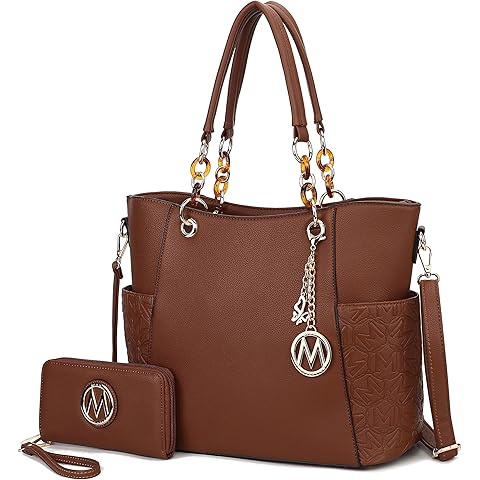 mkf-collection-vegan-leather-tote-bag-front.jpg
mkf-collection-vegan-leather-tote-bag-side.jpg
mkf-collection-vegan-leather-tote-bag-detail.jpg
mkf-collection-vegan-leather-tote-bag-inside.jpg
